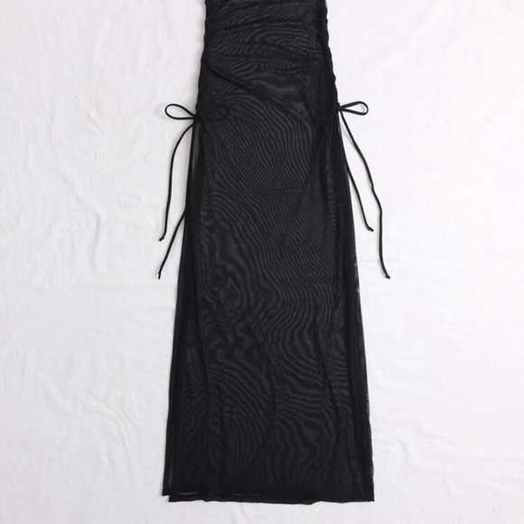 New Black beach cover up mesh - Picture 4 of 4